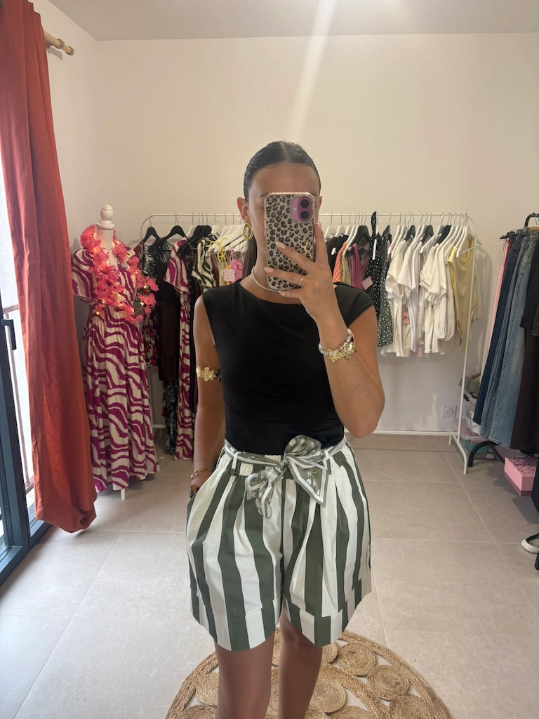 Short olive